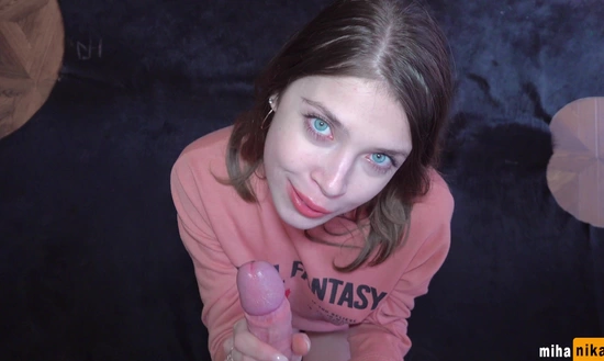 Парень из Питера приютил и согрел сексом замерзшую соседку