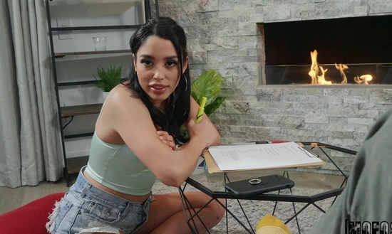 Впечатлительная студентка испробовала анальный секс по совету подружки