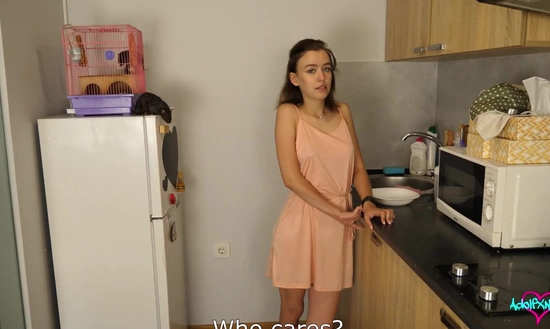 Вылизал молодой соседке и оттрахал её, пока жены небыло рядом