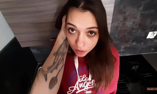 Мажор нашел себе девку и доводит до оргазма - чтобы не ушла к другому