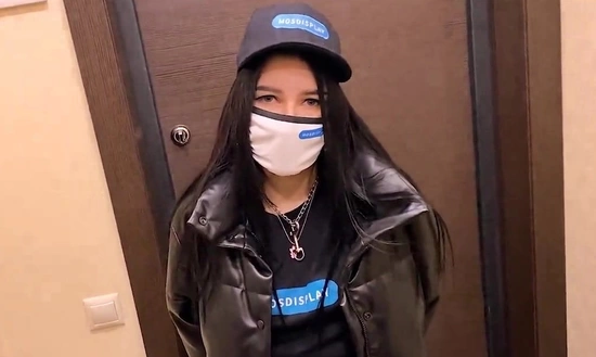 Купил Айфон и вытрахал курьершу с интернет-магазина, за плохое обслуживание!