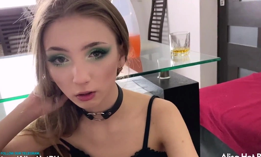 Отчим подруги напоил девушку коньяком, а затем полез к ней под юбку!